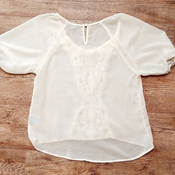 CHARLOTTE RUSSE Top Small Crochet Overlay Sheer - Picture 7 of 11